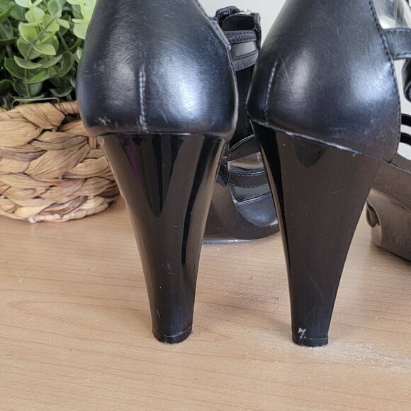 Michael Kors Berkley T Strap Black Leather PVC Front Zip Zipper Sandals Heels - Picture 13 of 16